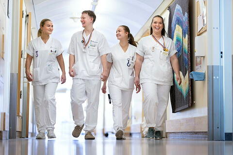 Flere sykepleiere sammen