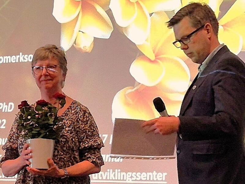 Prisvinner Karin Hammer og Åsmund Gravdal (Nestleder)
