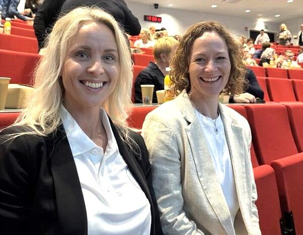 Nærbilde av Kine Myhre-Nilsen og Gro Lillebø